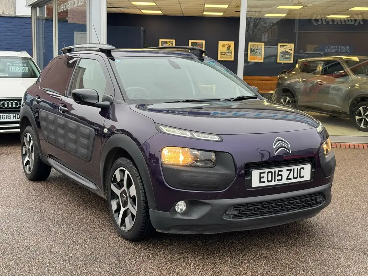 2015-citroen-c4-cactus-16bluehdi-flair-big-17