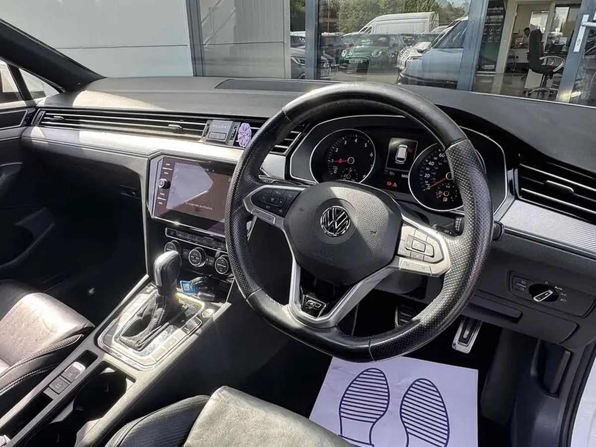 2020-volkswagen-passat-15-tsi-r-line-estate-5d-dsg-big-20