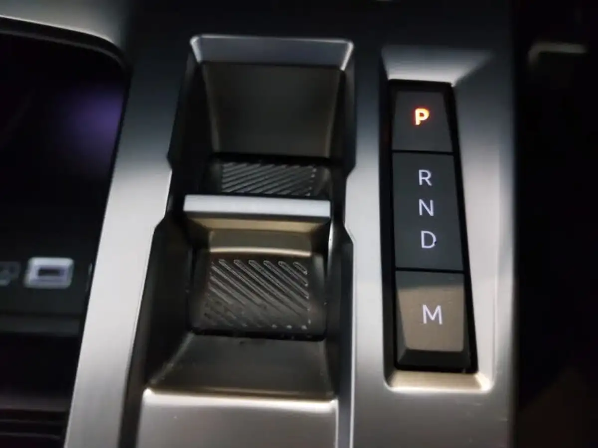 2023-peugeot-408-12-puretech-allure-premium-big-15