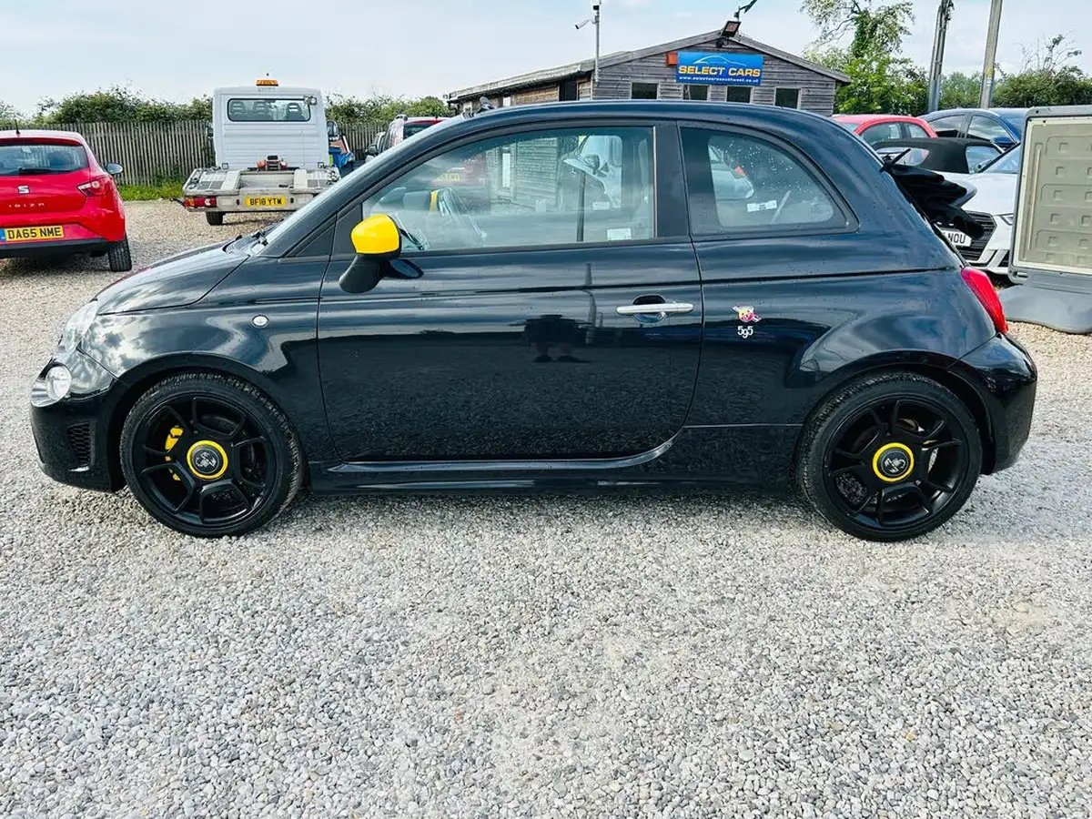2018-abarth-595c-14-tjet-trofeo-big-5