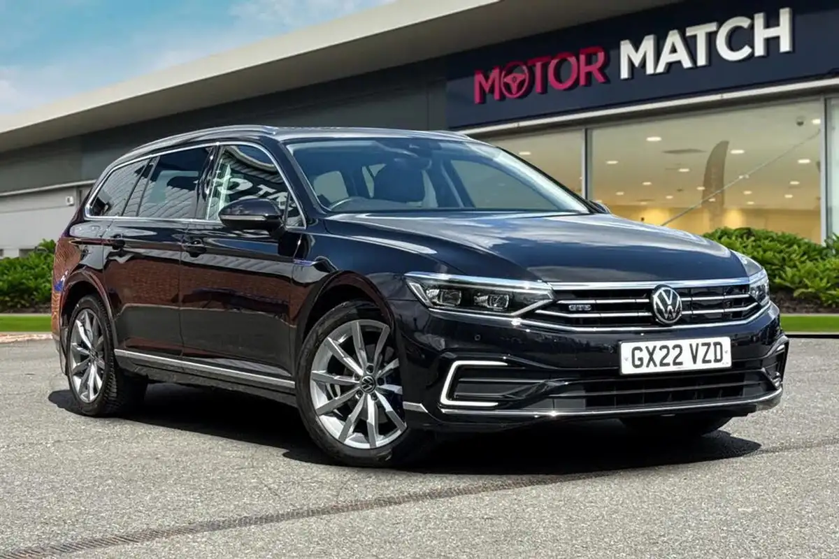 2022-volkswagen-passat-14-tsi-gte-advance-estate-5d-big-0