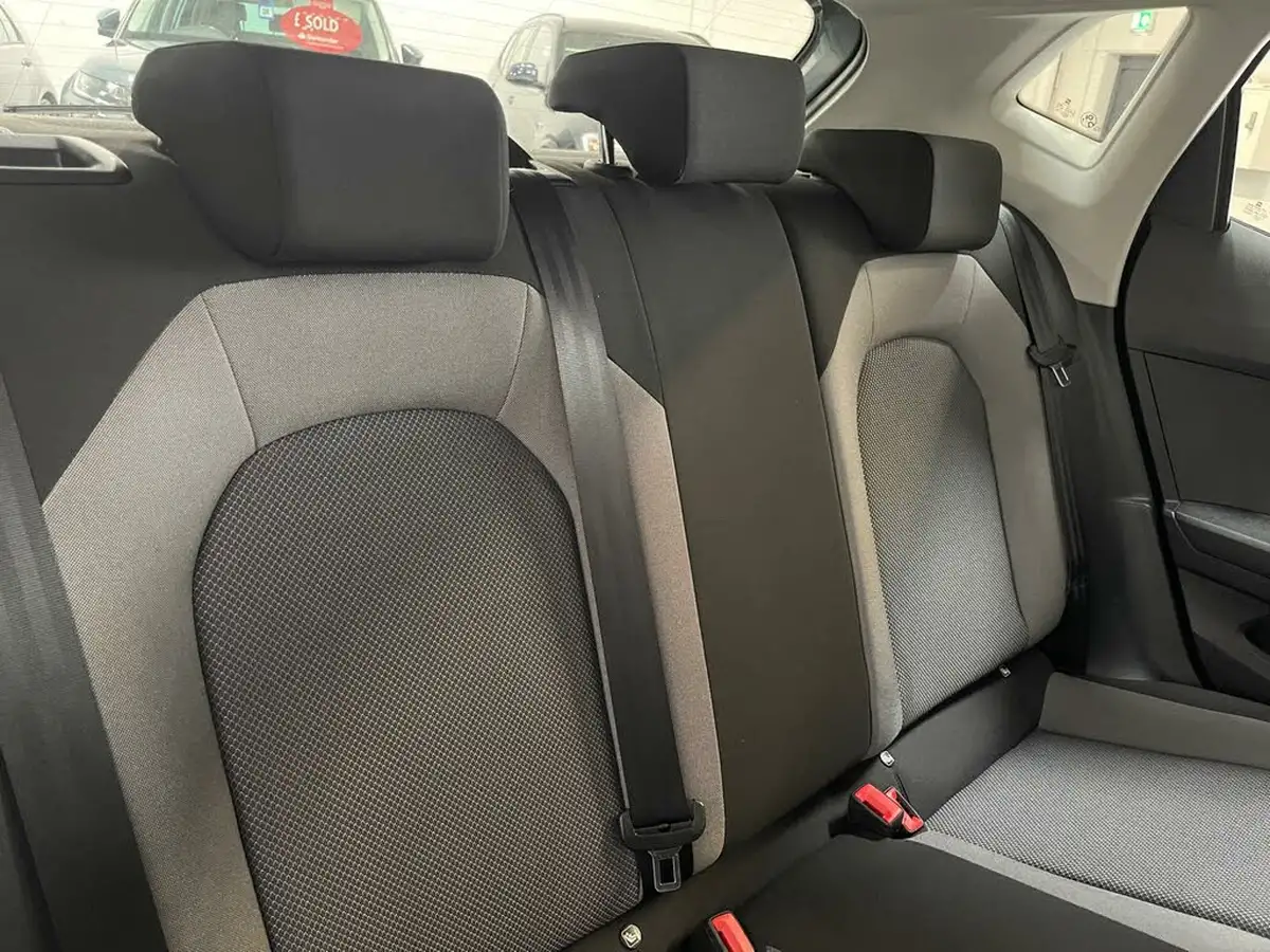 2018-seat-ibiza-10-se-technology-ss-big-13