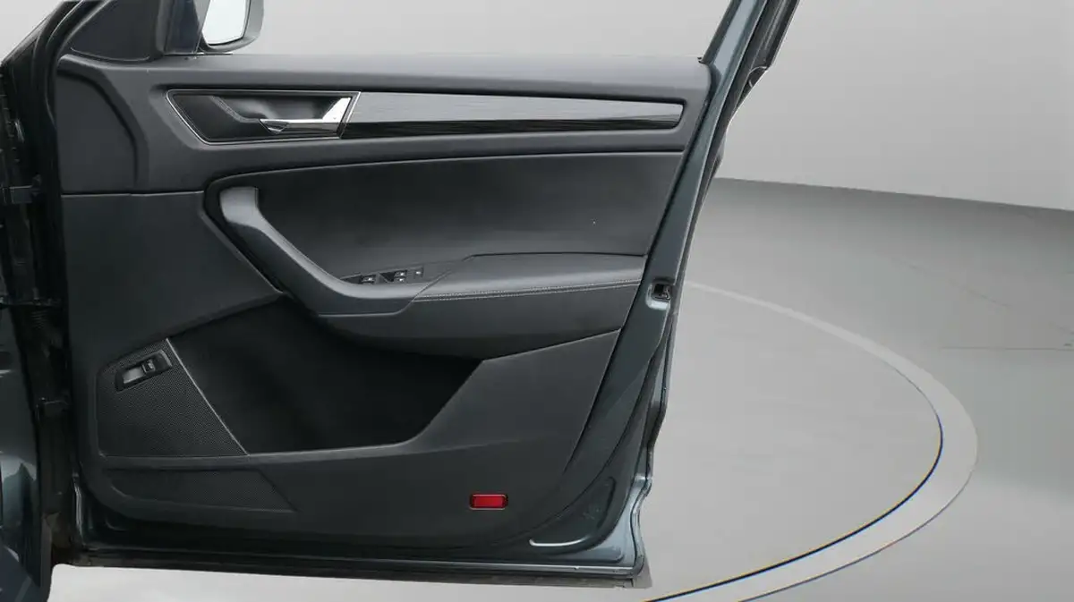 2020-skoda-kodiaq-15-tsi-se-l-dsg-big-15