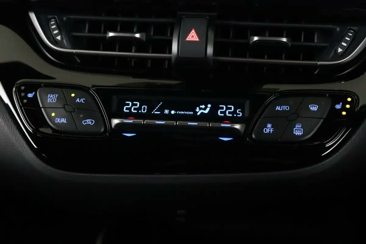 2022-toyota-c-hr-18-vvt-i-excel-big-24