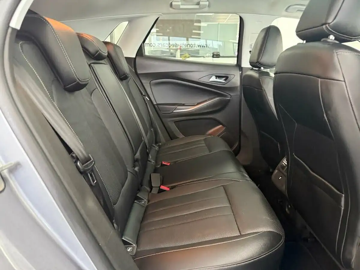 2019-vauxhall-grandland-x-12-elite-nav-big-7