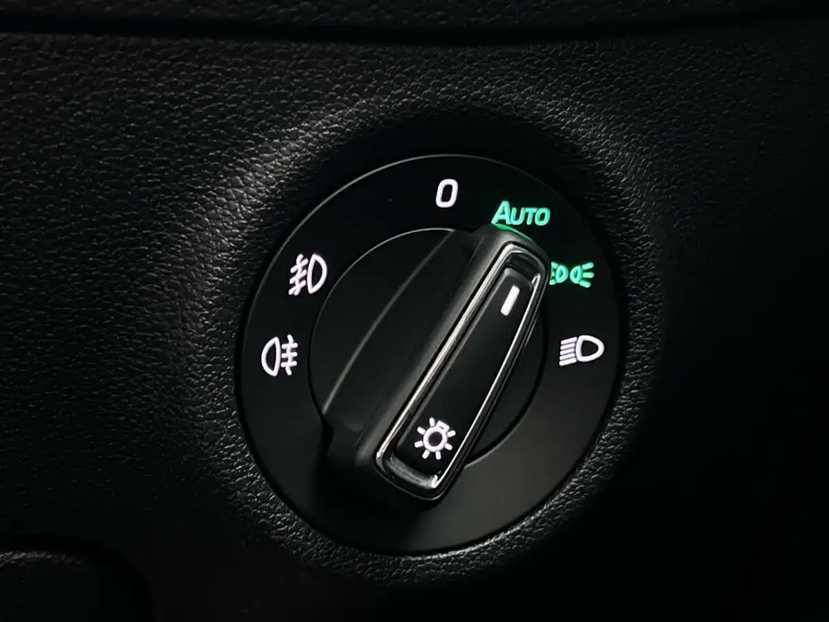 2021-skoda-kodiaq-15-tsi-se-l-dsg-big-29