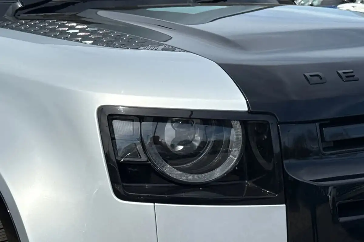 2023-land-rover-90-defender-30-d300-x-big-17