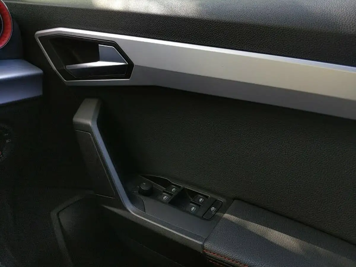 2022-seat-arona-10-tsi-fr-edition-big-16
