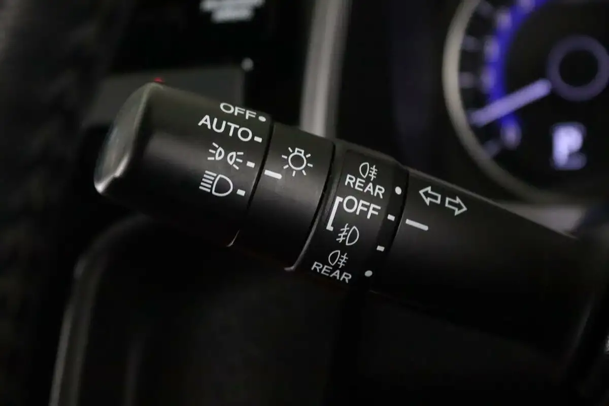 2020-honda-jazz-13-i-vtec-ex-cvt-big-21