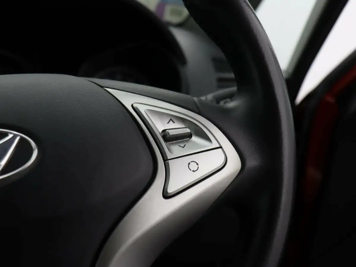 2017-hyundai-ix20-14-se-big-19