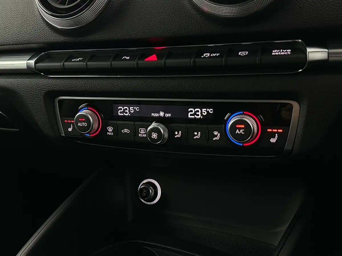 2020-audi-a3-14-40-e-tron-big-20