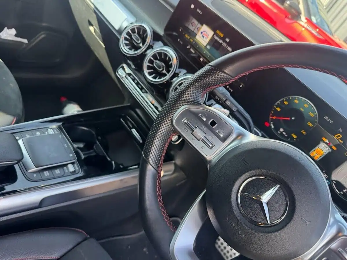 2022-mercedes-benz-glb-class-13-glb200-amg-line-premium-7g-tronic-big-12