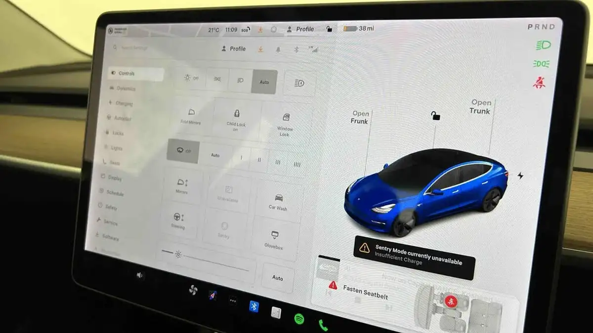 2020-tesla-model-3-e-standard-plus-big-39