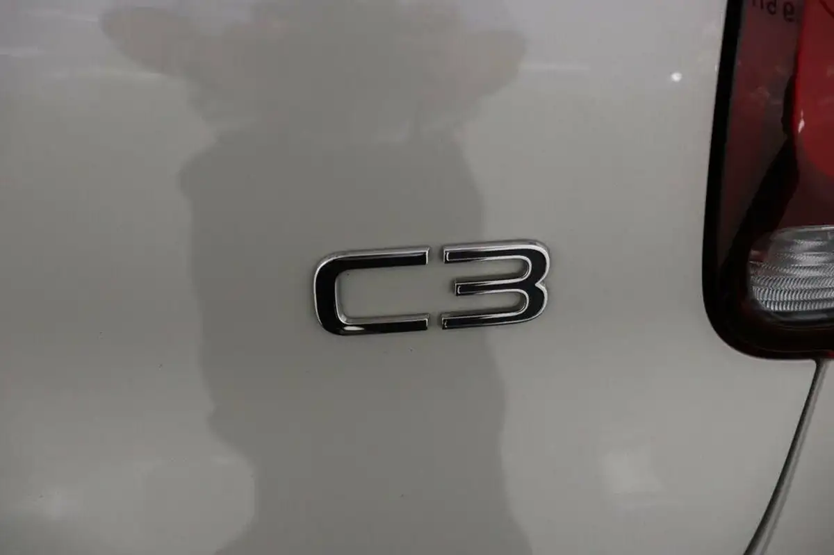 2024-citroen-c3-12-puretech-plus-110ps-eat6-big-6