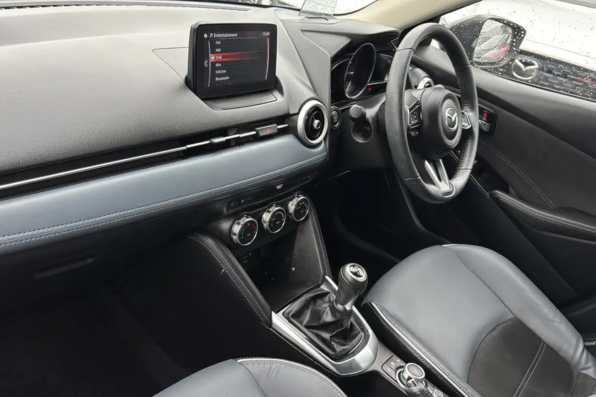 2022-mazda-mazda2-15-e-skyactiv-g-gt-sport-big-9