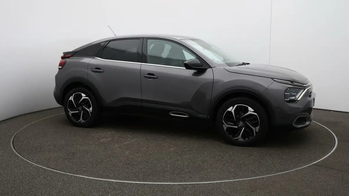 2022-citroen-c4-big-39
