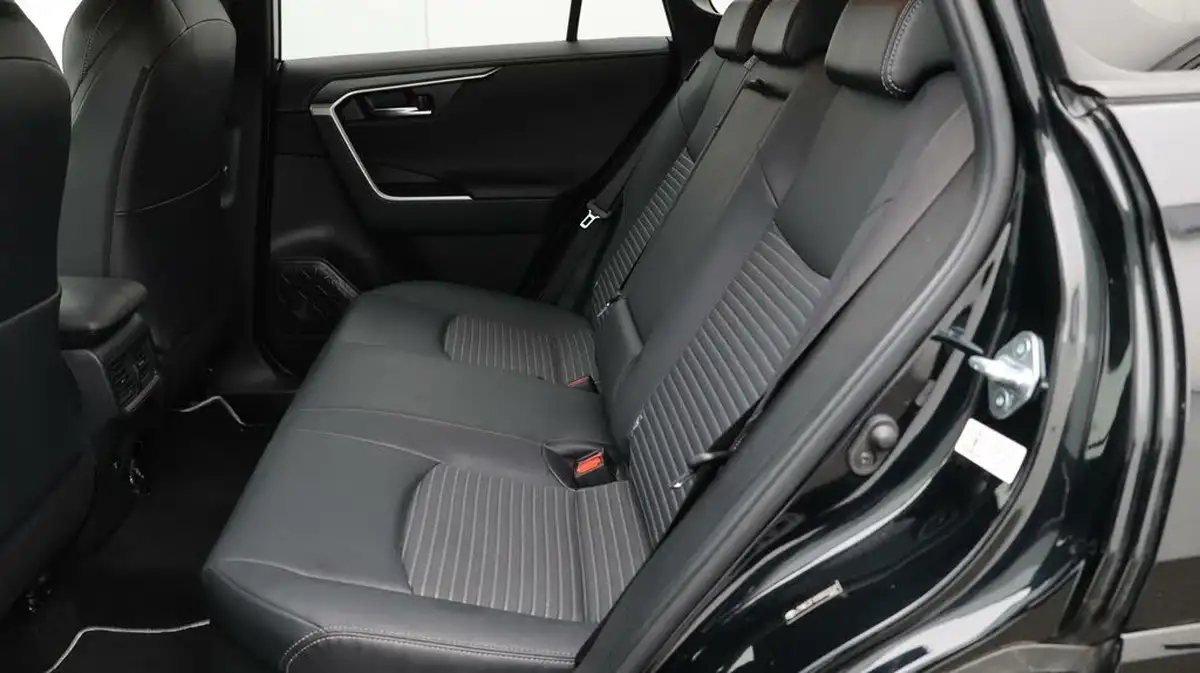 2022-toyota-rav4-25-vvt-i-black-edition-215bhp-big-16