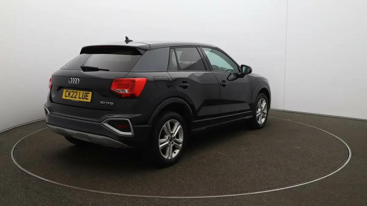 2022-audi-q2-10-30-tfsi-sport-big-7