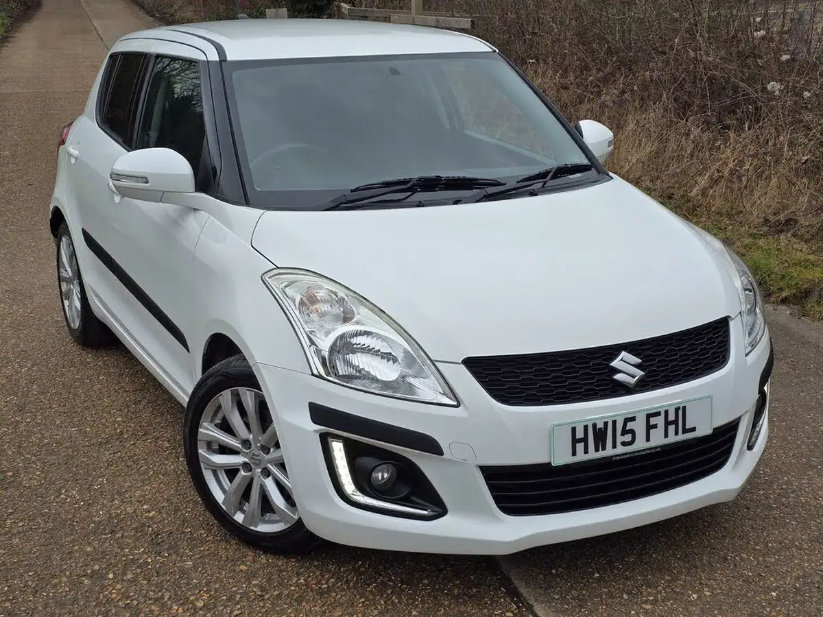2015-suzuki-swift-12-sz4-90ps-5d-big-19