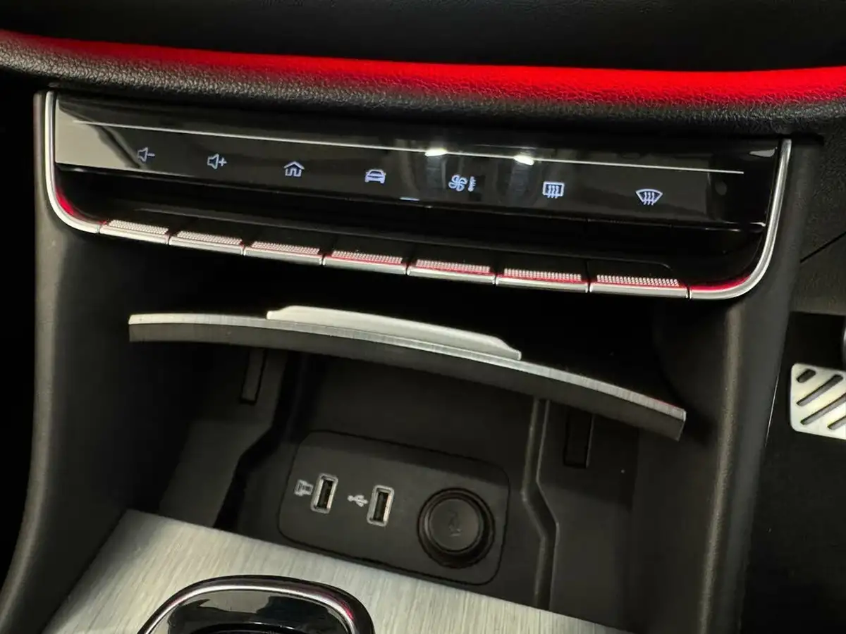 2022-mg-hs-15t-gdi-exclusive-258ps-plug-in-hybrid-auto-big-22