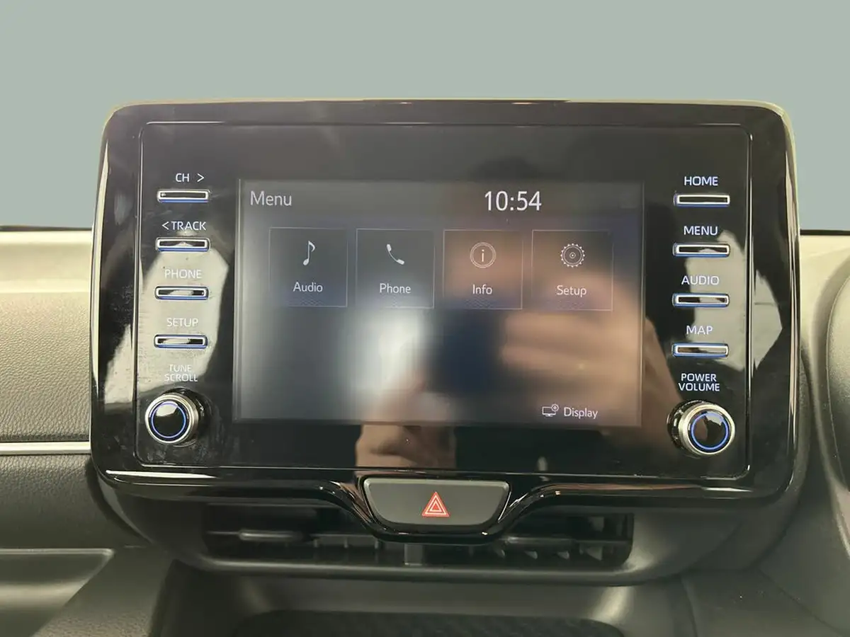 2022-toyota-yaris-15-vvt-i-icon-big-19