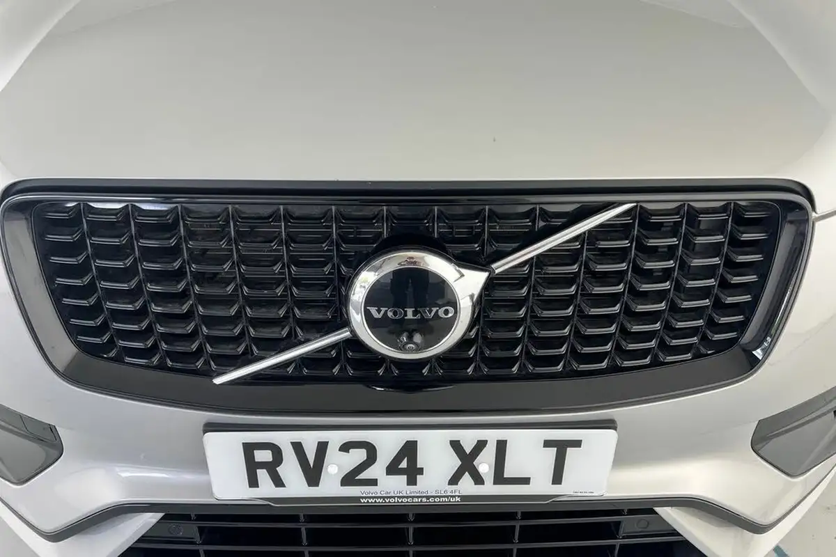 2024-volvo-xc90-20-b5-plus-big-39