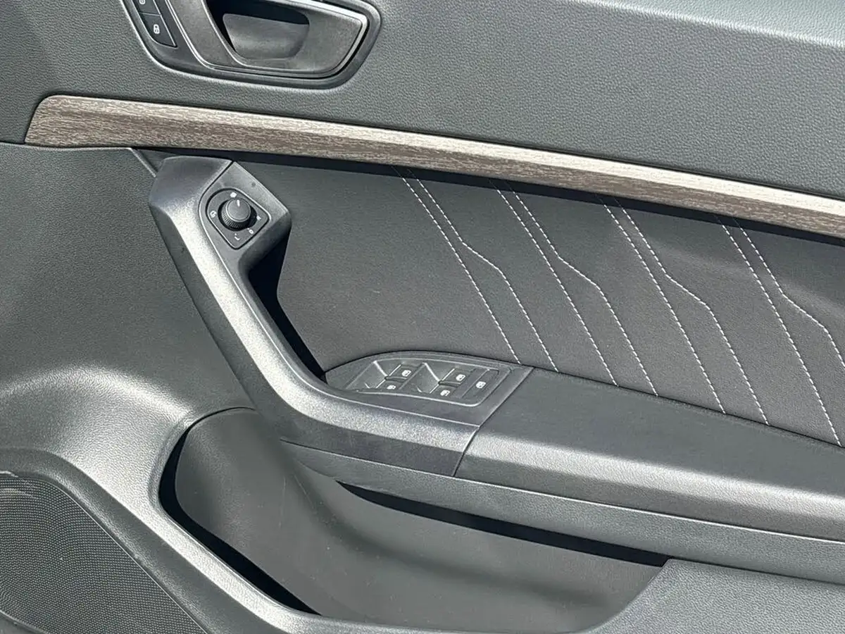 2025-seat-ateca-15-ecotsi-xperience-dsg-big-21