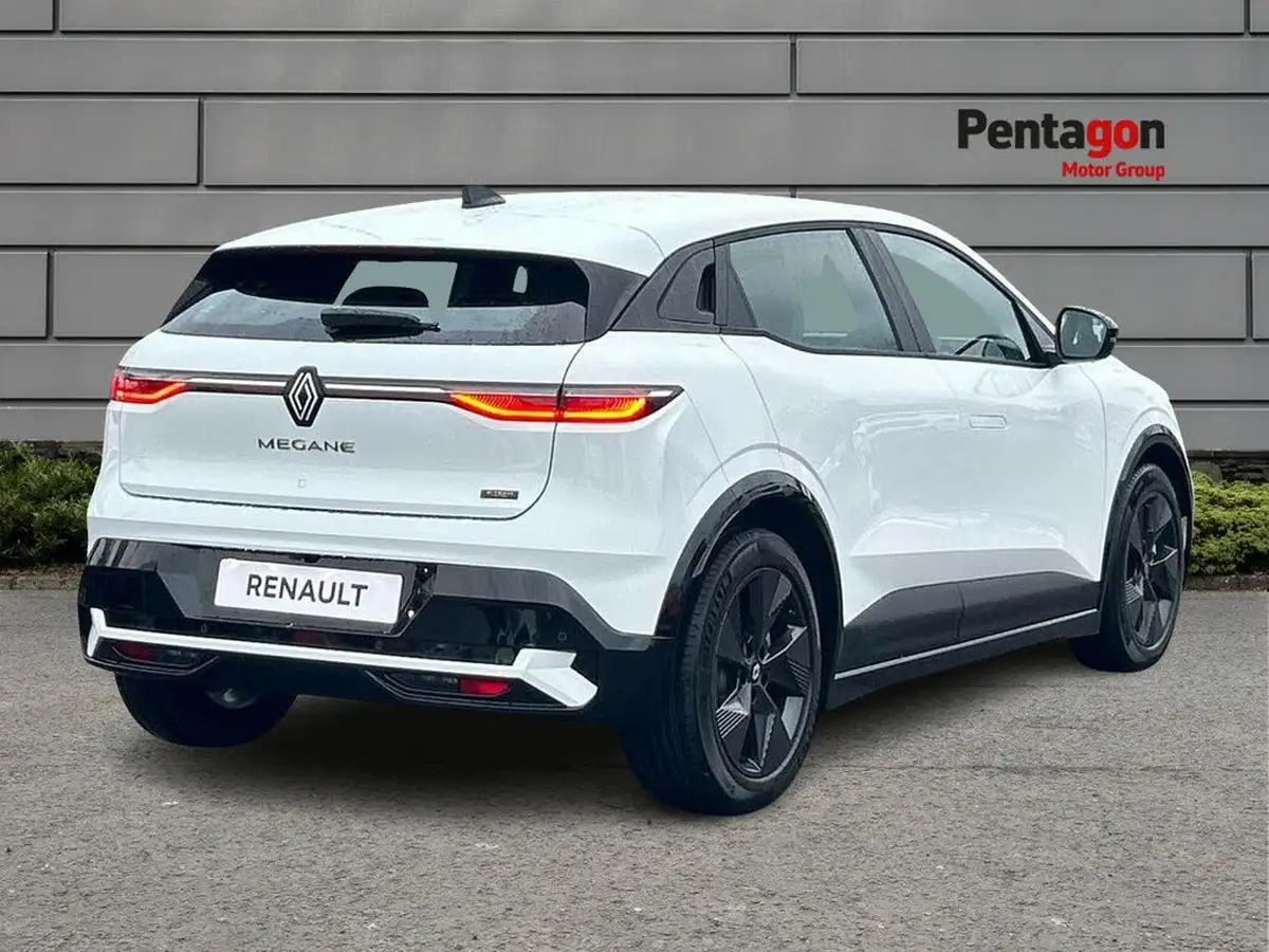 2025-renault-megane-e-tech-e-evolution-big-3