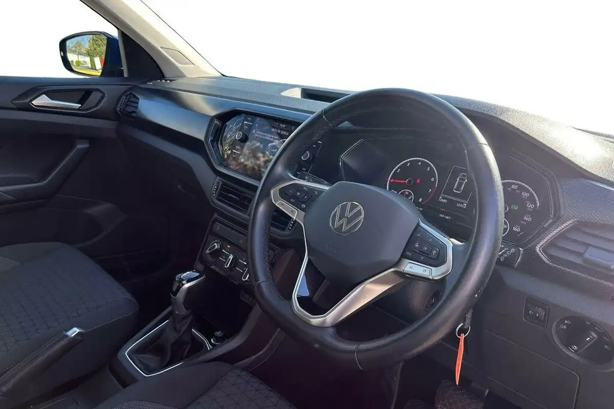 2021-volkswagen-t-cross-10-tsi-se-110ps-dsg-big-35