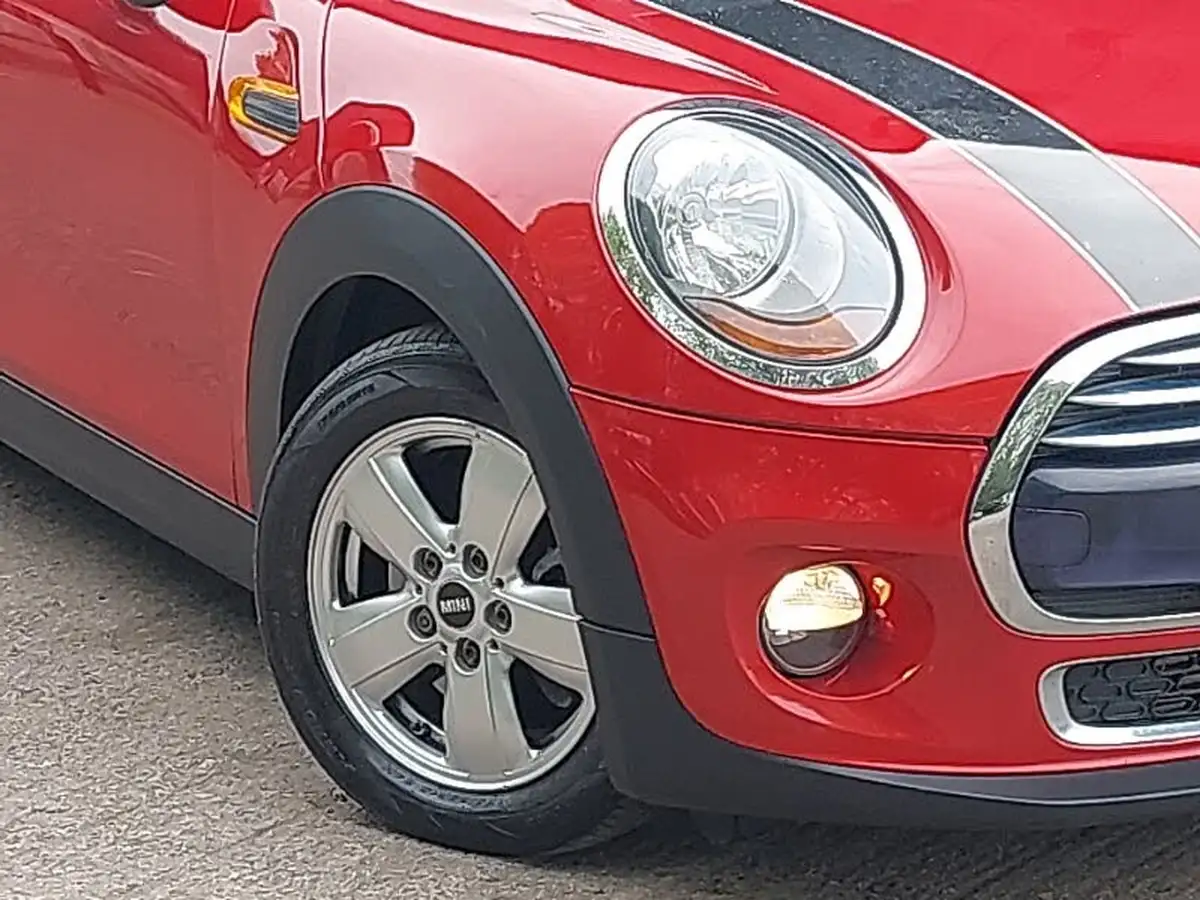 2015-mini-cooper-15-cooper-5d-big-8