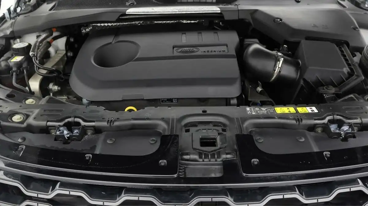 2023-land-rover-range-rover-evoque-15-p300e-r-dynamic-s-big-18