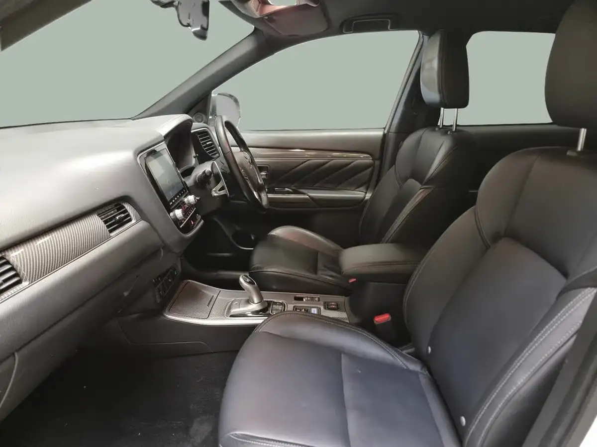 2021-mitsubishi-outlander-24-dynamic-phev-big-2
