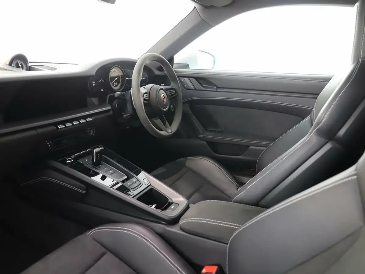 2024-porsche-911-30-carrera-gts-480ps-coupe-2981cc-pdk-big-7