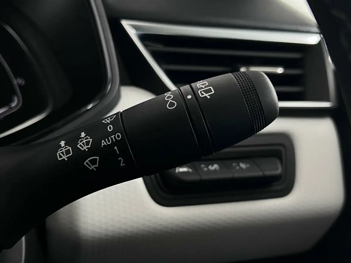 2023-renault-clio-16-techno-big-21