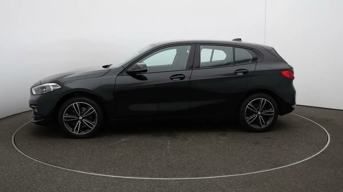 2022-bmw-1-series-15td-116d-sport-dct-big-57