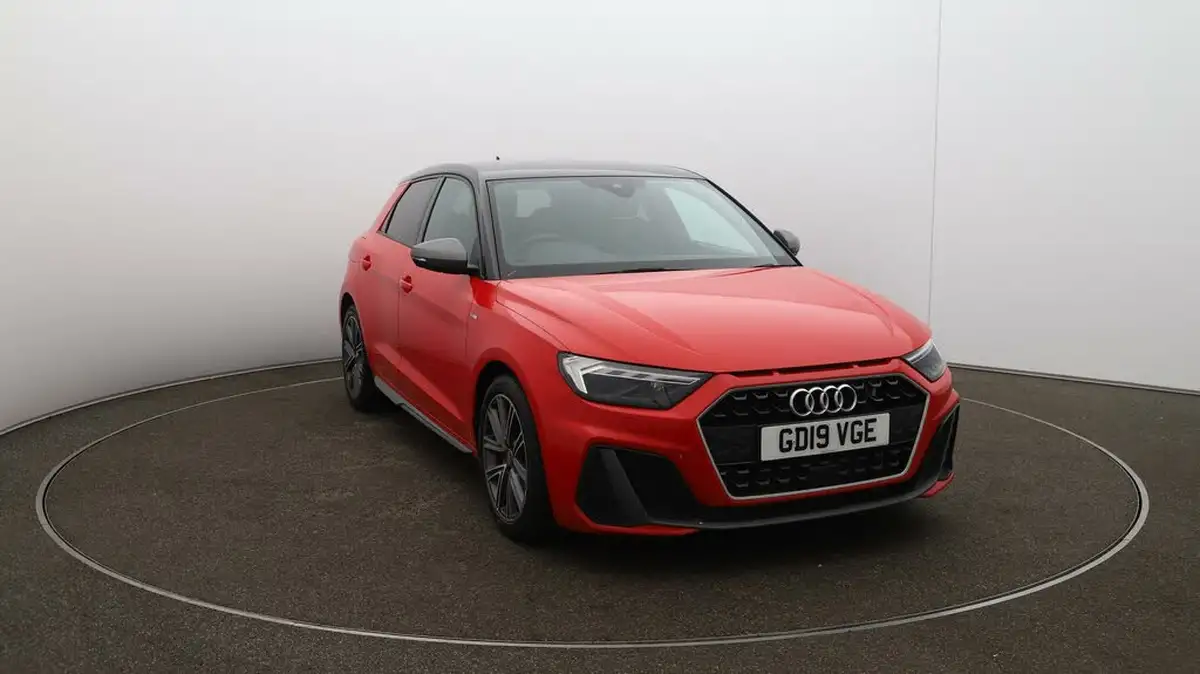 2019-audi-a1-20-40-tfsi-s-line-competition-big-30