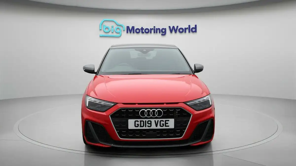 2019-audi-a1-20-40-tfsi-s-line-competition-big-2