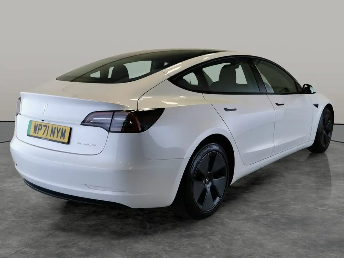 2021-tesla-model-3-e-long-range-awd-big-12