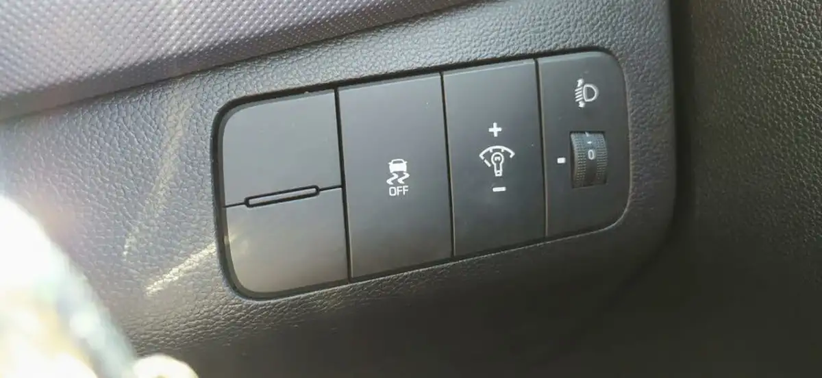 2014-hyundai-i10-10-se-big-39