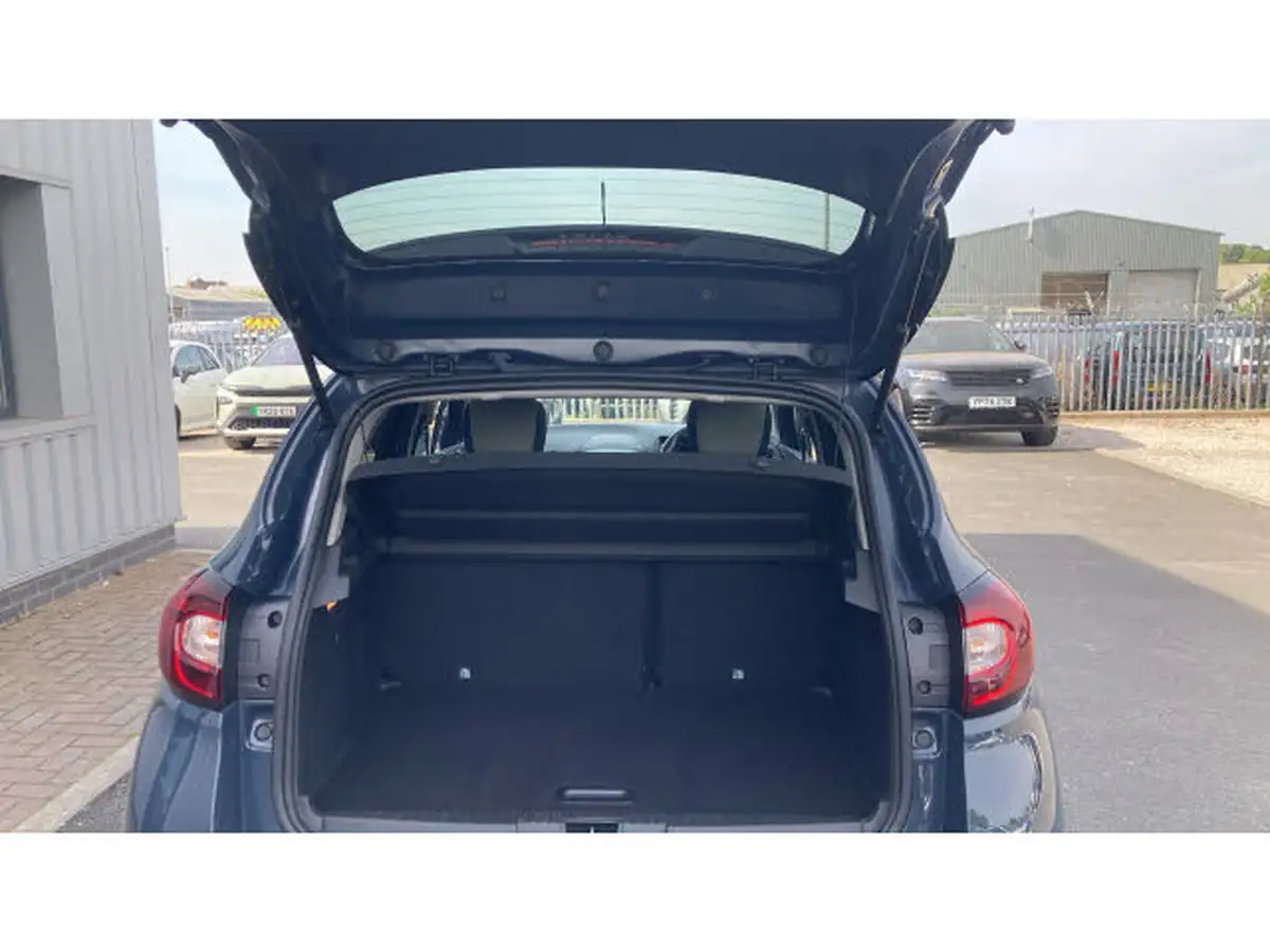 2018-renault-captur-15dci-iconic-edc-auto-big-3