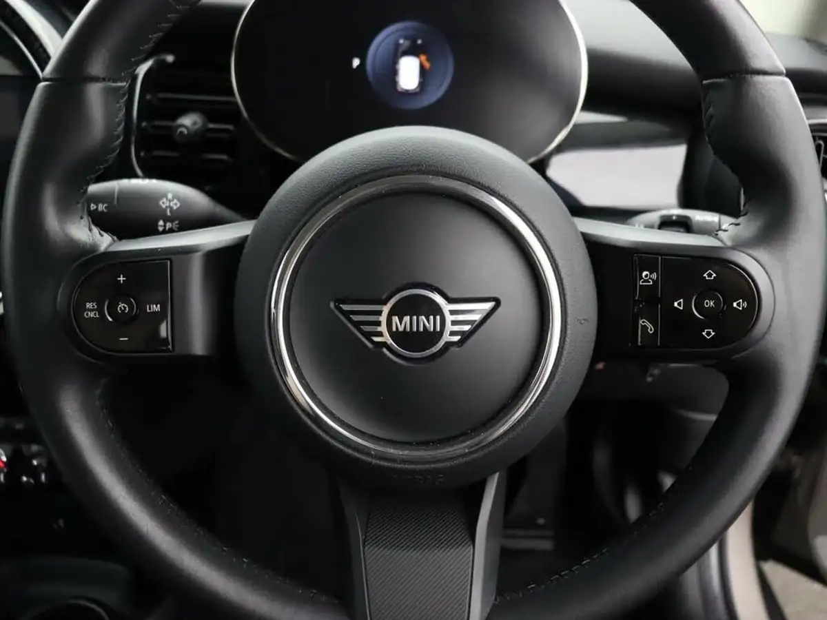 2022-mini-cooper-20-cooper-s-classic-hatchback-5d-auto-big-22