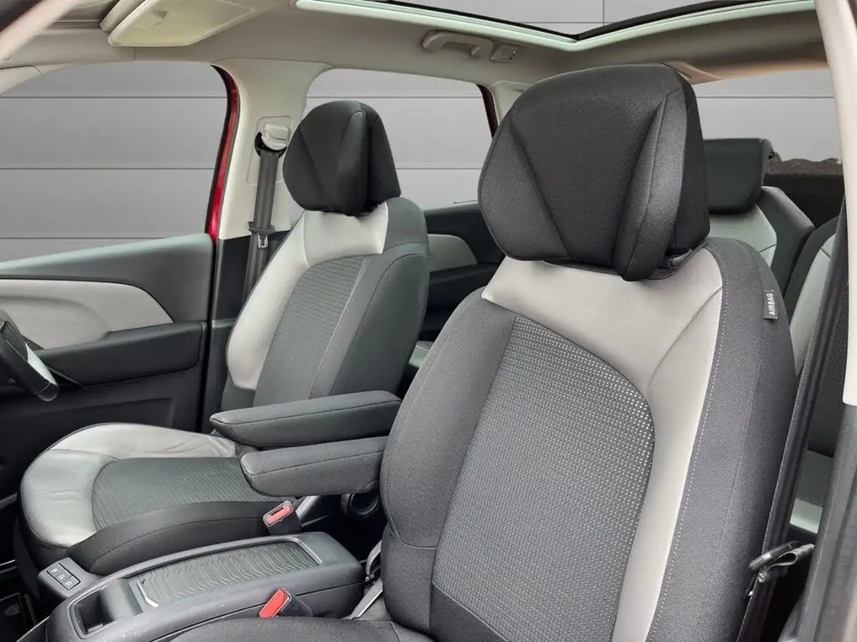 2018-citroen-c4-spacetourer-20bluehdi-flair-162ps-eat8-big-14