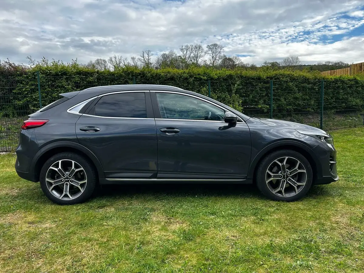 2022-kia-xceed-15-t-gdi-3-big-1