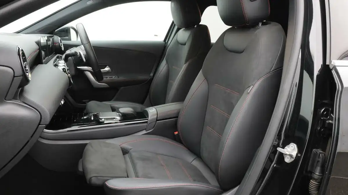 2021-mercedes-benz-a-class-13-a250e-amg-line-saloon-4d-big-13