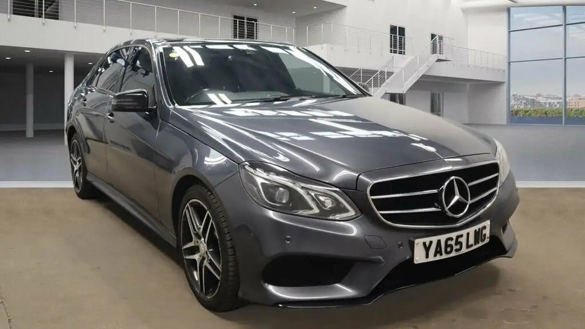 2016-mercedes-benz-e-class-21cdi-e220-amg-night-edition-premium-saloon-4d-big-4