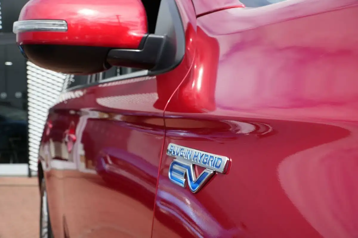 2021-mitsubishi-outlander-24-dynamic-phev-big-63