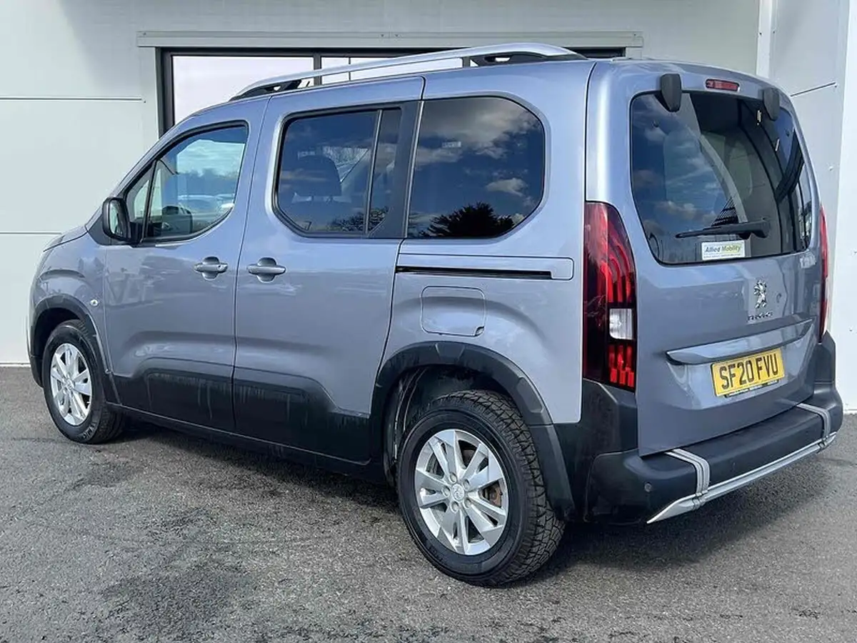 2019-peugeot-rifter-15-bluehdi-allure-100bhp-standard-big-14