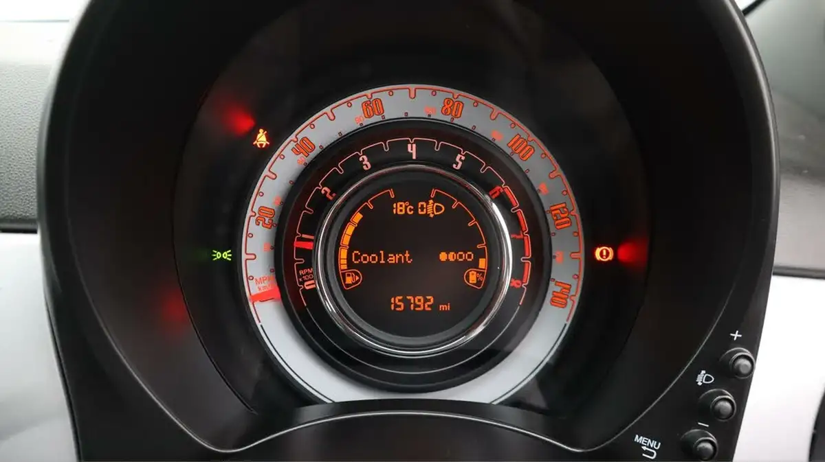 2021-fiat-500-10-hey-google-big-10