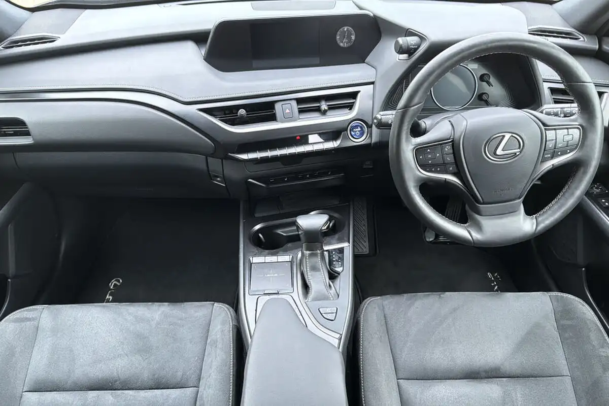 2020-lexus-ux-250h-20-ux-premium-pack-with-navigation-big-7