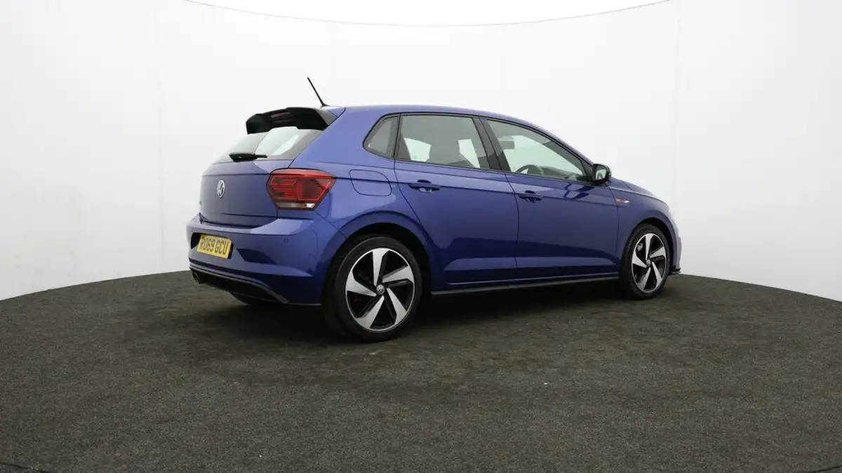 2019-volkswagen-polo-20-tsi-gti-big-25